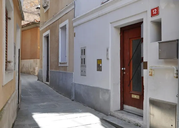 Penthouse Alma Vivoda