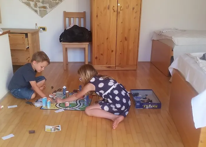 Penthouse Alma Vivoda *